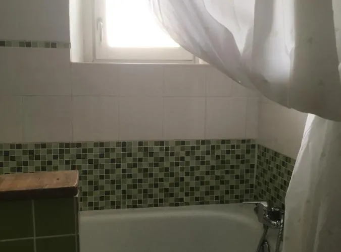 Aupres Du Chateau 住宿加早餐酒店